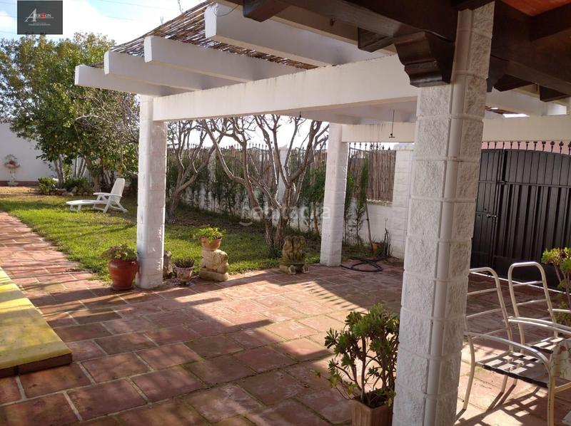 Foto a1ff0e33-519c-4d58-a1e6-fa03403fd188. Xalet amb aparcament piscina a Écija