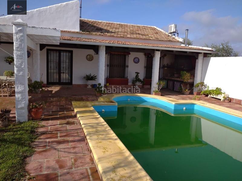 Foto db1d8973-85db-45ab-8345-d7879916b4ad. Xalet amb aparcament piscina a Écija