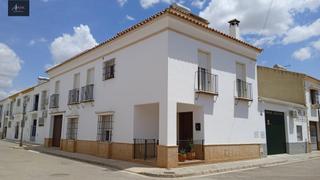 Maison à Luisiana (La). Se vende preciosa casa amplia y luminosa, en la luisiana.