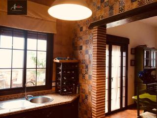 Casa a Écija. Se ende preciosa casa de pueblo en zona centro.
