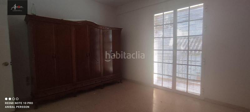 Foto 9e534bab-bdb2-4e2f-9d9d-278eb6592928. Edifici a Écija