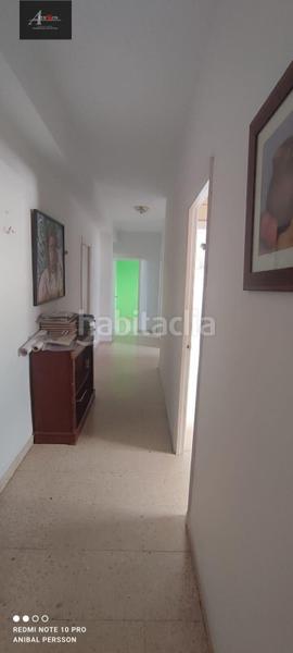 Foto caf6d09c-f3dd-46fe-a716-06a6029d957f. Edifici a Écija