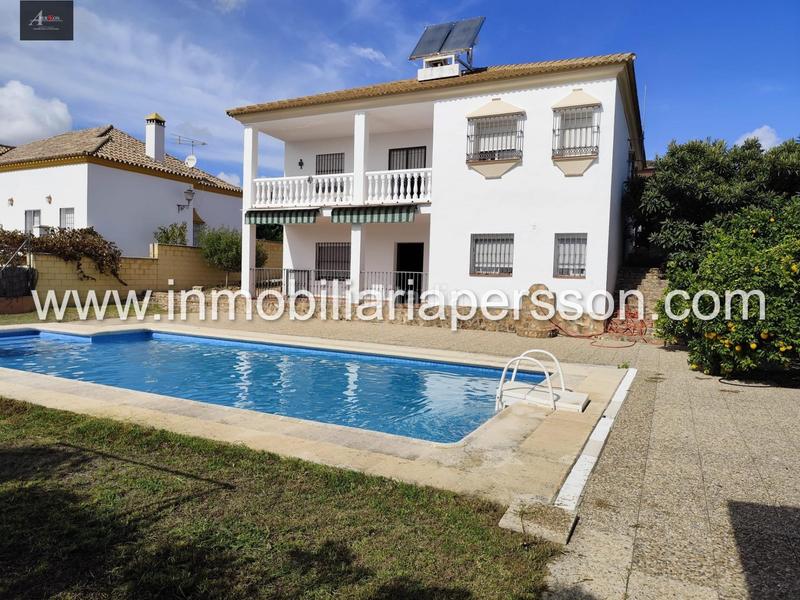 Foto 5c34c124-f878-429b-a4d7-d5ab96035f98. Xalet amb aparcament piscina a Écija