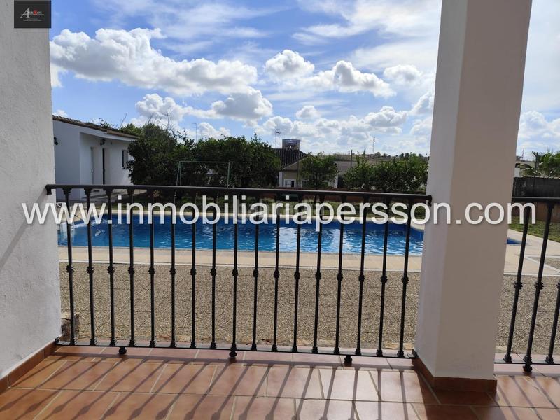 Foto 70f64766-def1-42c1-85b3-c4e301eab49e. Xalet amb aparcament piscina a Écija