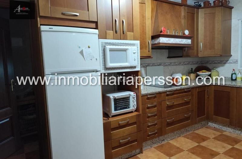 Foto fd8fa87d-e35e-486f-bec5-f38c0424ef0f. Xalet amb aparcament piscina a Écija