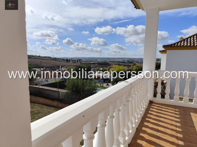 Foto fea241fe-74aa-49e6-9104-b97acd5f6e5e. Xalet amb aparcament piscina a Écija