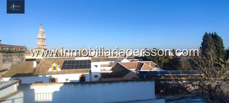 Foto 654d0da4-675c-490d-9f06-c010948a26ec. Maison avec parking dans Écija