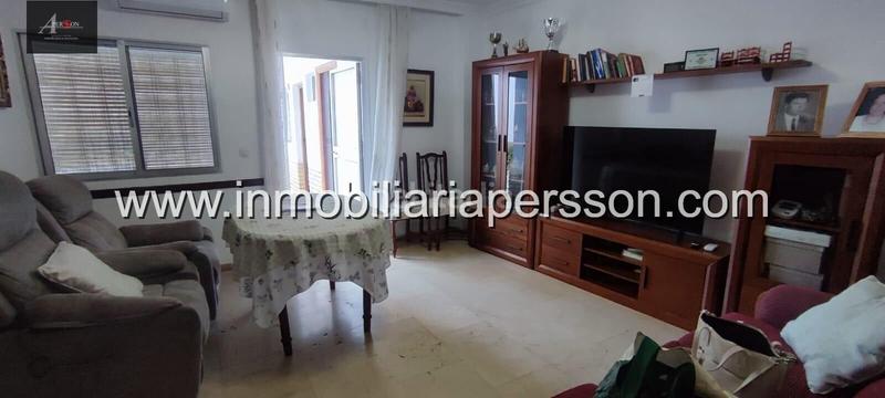 Foto a47008fd-c113-466a-aaab-2b581a6080d1. Maison avec parking dans Écija