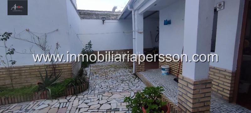 Foto a622fb5a-5fc2-4067-96db-d897a0a6df8a. Maison avec parking dans Écija