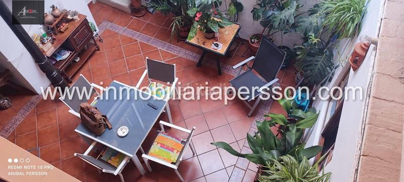 Foto 2ead9a68-6f4f-464a-ba3f-0c10a0898d27. Casa amb aparcament a Écija