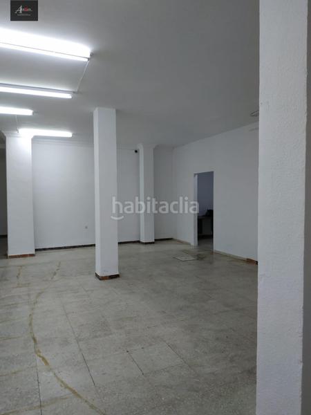 Foto 4bffd75c-7f66-44dc-a790-96ef65d56381. Locale commerciale in Écija