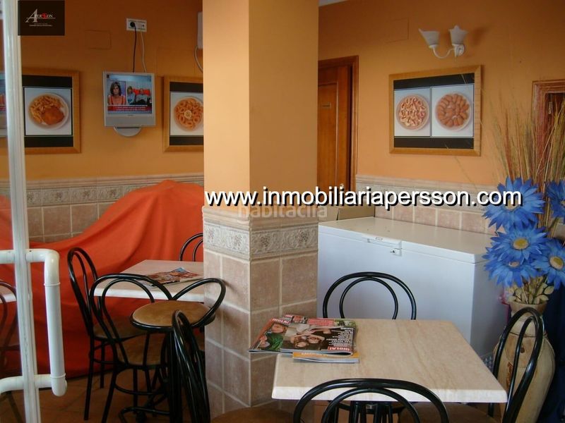 Foto d7e43e23-194a-42b3-917c-2f0bb9a77798. Local comercial a Écija