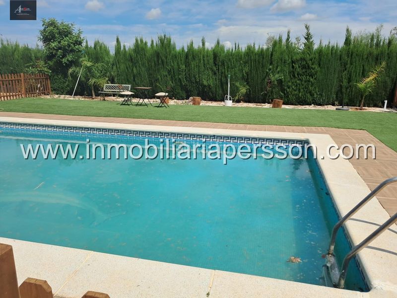 Foto 8616432f-dd20-4b3d-b801-d44d53d0b048. Masia amb piscina a Fuente Palmera