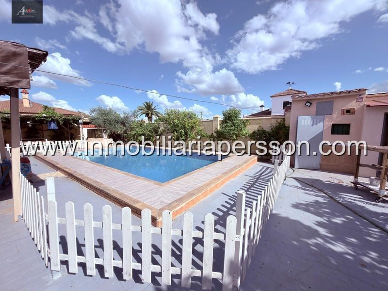 Foto 0718cc04-cee6-410e-a160-906a5c0a4dbf. Xalet amb aparcament piscina a Fuente Palmera