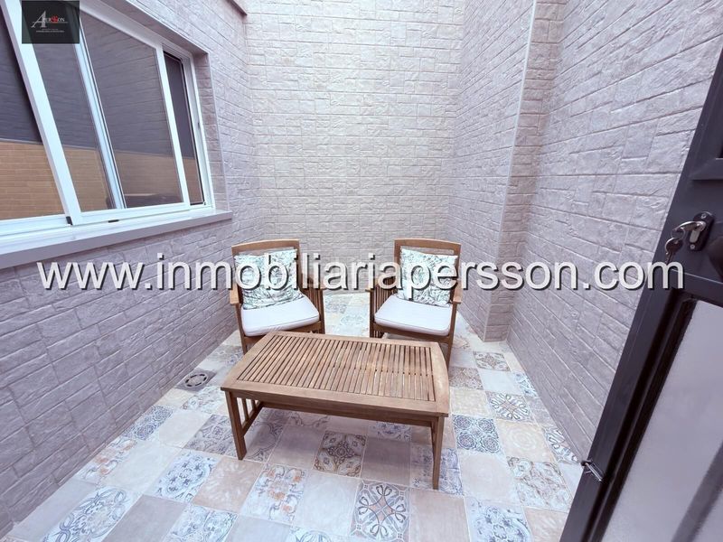 Foto 489b96d7-954a-4fcd-91a0-21b57c4c04c8. Casa adossada amb aparcament a Écija