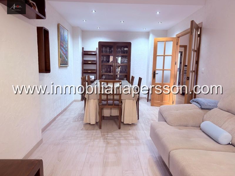 Foto 60389c51-ebae-4630-b12d-67fb503dcd5c. Casa adossada amb aparcament a Écija