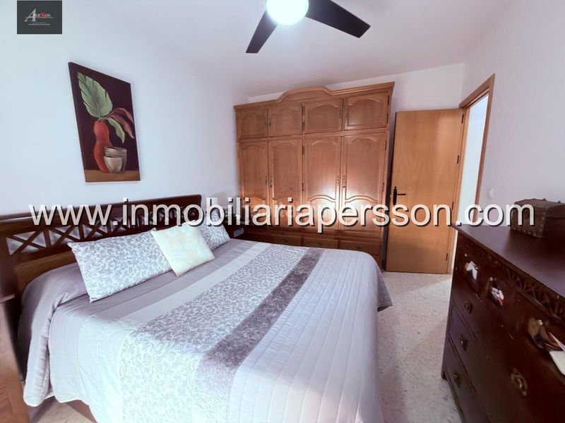 Foto 66524cdf-5380-4f61-a114-75fe3139670a. Casa adossada amb aparcament a Écija