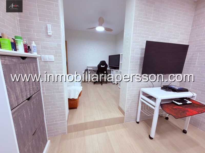 Foto 7eed4c23-53a6-4795-8d91-1e70b34741a8. Casa adossada amb aparcament a Écija