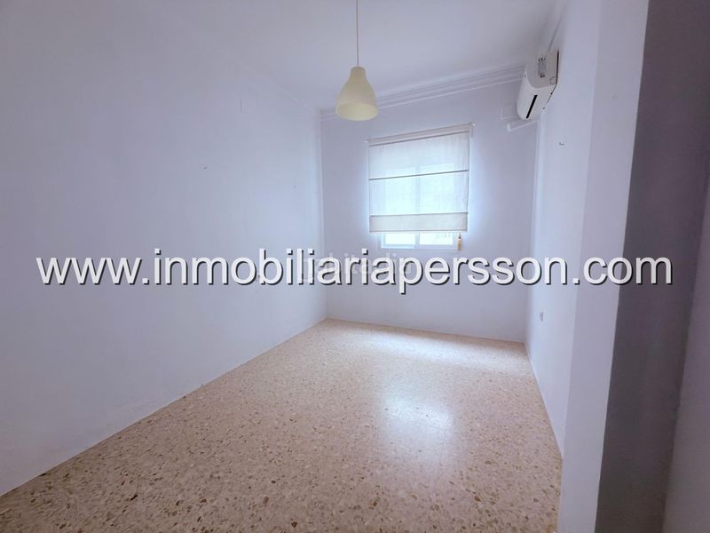Foto 627b9e15-bede-478e-9540-288f4483557c. Pis amb aparcament a Écija