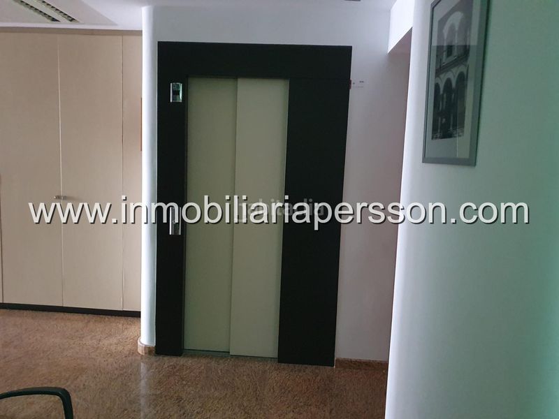 Foto ae4a3d32-08a9-4075-b5e2-284805a66a77. Edificio  de oficinas exclusivo en pleno corazón en Écija