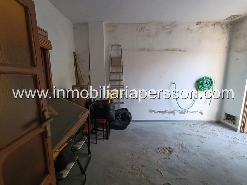 Foto 5296aee7-10d4-4ce7-aaa9-e61b93f3ee83. Casa adossada amb aparcament a Écija