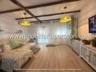 Flat in Écija. Piso reformado con 2 plazas de garaje junto al centro de écija