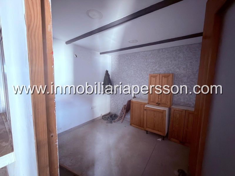 Foto c61fa7c2-eb74-4c31-a861-a6e08c1658be. Nau industrial a Écija