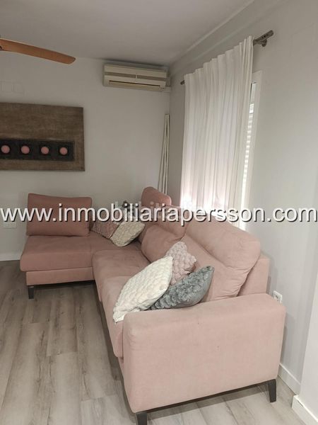 Foto 654f6f04-44bd-4128-99da-c675599b07ab. Casa adossada amb aparcament a Écija