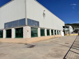Affitto Capannone industriale in Zona de la Vega. Nave industrial en polígono