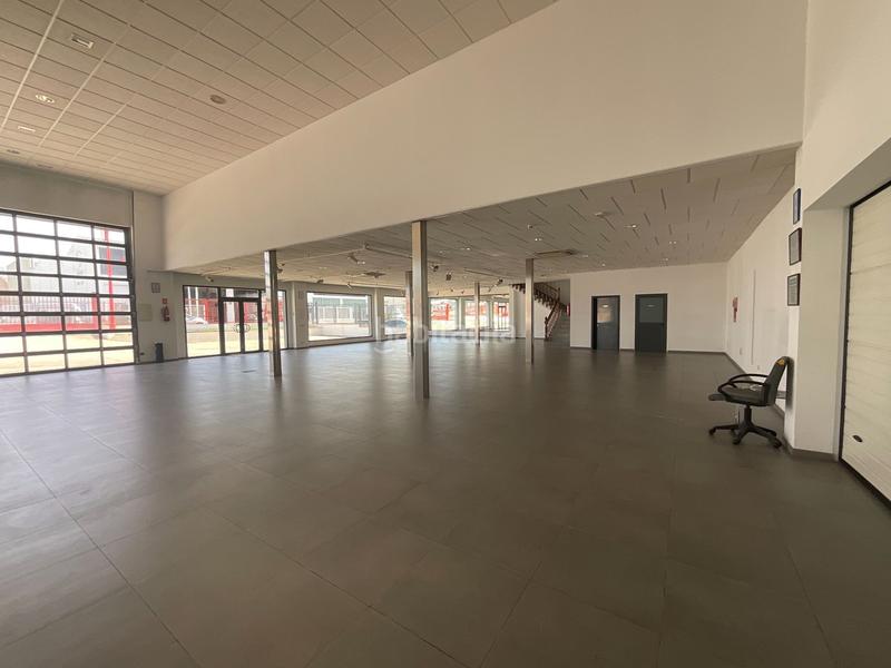 Foto caa210c5-72e5-4ba4-8503-a66327bec4d3. Location bâtiment à usage industriel dans Zona de la Vega Antequera