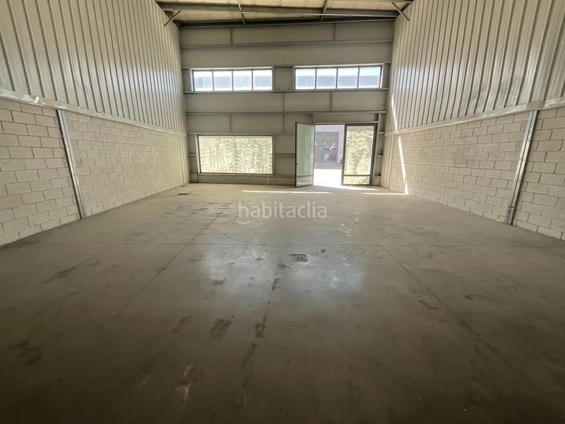 Foto 1bdd2fba-963c-4823-9680-1da29cf19acc. Rent industrial building in Zona de la Vega Antequera