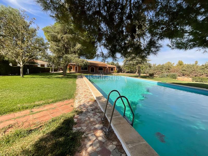 Foto 1d0a386e-33b7-4c3b-ad20-8c353fc7e253. Masía complejo con 4 viviendas independientes y piscina en Antequera