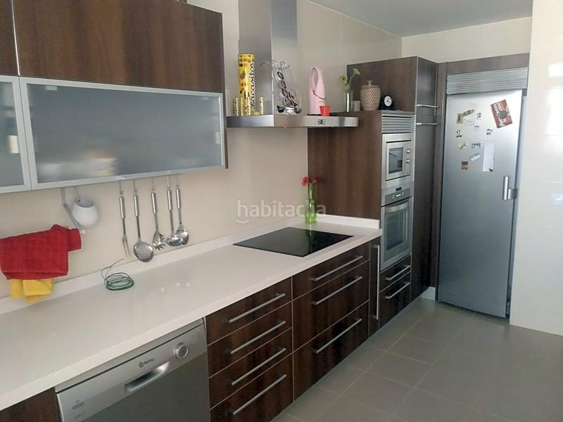 Foto ea43c261-e9d7-4fe9-a3ad-76cbd4de94e8. Casa adosado en venta urbanización fuente mora en Antequera
