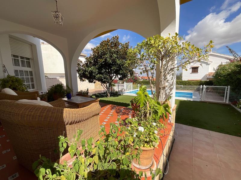 Foto c3072602-e15f-477c-87cb-b4e2c8dd9775. Casa amb piscina a Fuentemora Antequera