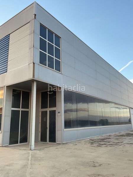 Foto a1543b56-0901-4116-8f4c-2d179d2fe742. Location bâtiment à usage industriel dans Zona de la Vega Antequera
