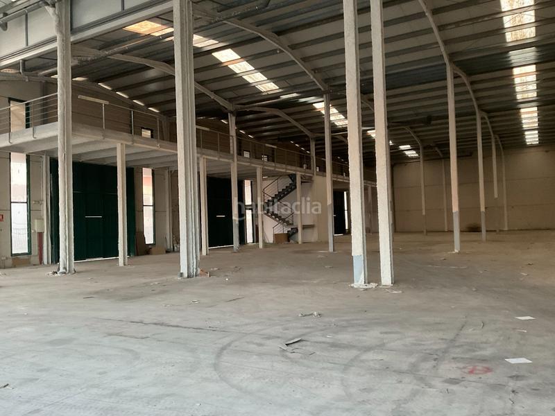 Foto 2b9e18e8-d5f3-44be-8867-7666565f9c11. Rent industrial building in Zona de la Vega Antequera