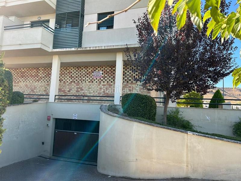 Foto 156f4a02-42b3-4df6-b9bf-e6b35dafd8c2. Local comercial  en venta en urbanización parque verónica en Antequera
