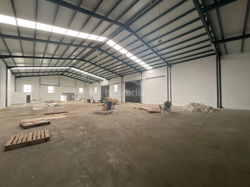 Foto 4a6c1024-92b9-486c-997f-f98046b9ede5. Lloguer nau industrial a Zona de la Vega Antequera