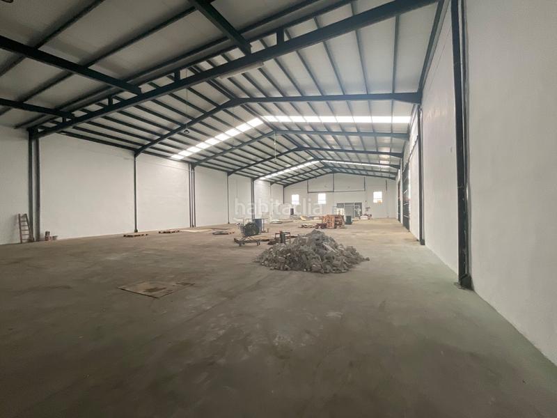 Foto b09d8809-01c2-49d4-a643-428f1ed90e18. Lloguer nau industrial a Zona de la Vega Antequera