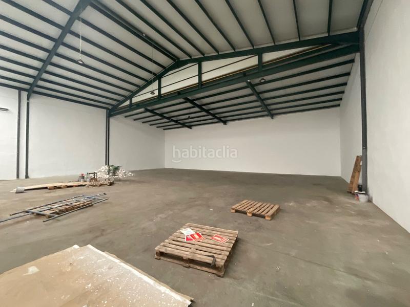 Foto b562b1b9-c1f8-4ce7-a1a7-10be9bbb4e22. Lloguer nau industrial a Zona de la Vega Antequera