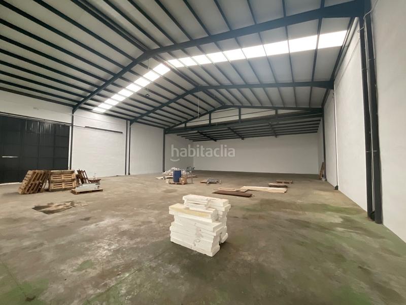 Foto fccf1eca-7558-4d33-b4a9-8f6d9746b3cf. Lloguer nau industrial a Zona de la Vega Antequera