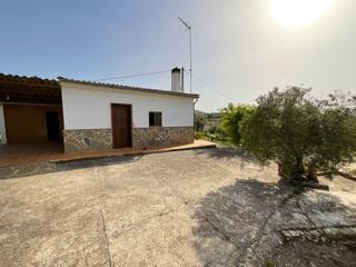 Masía en Bobadilla - Bobadilla Estación - La Joya. Casa de campo en parcela de 29.000m2, con pozo propio y luz