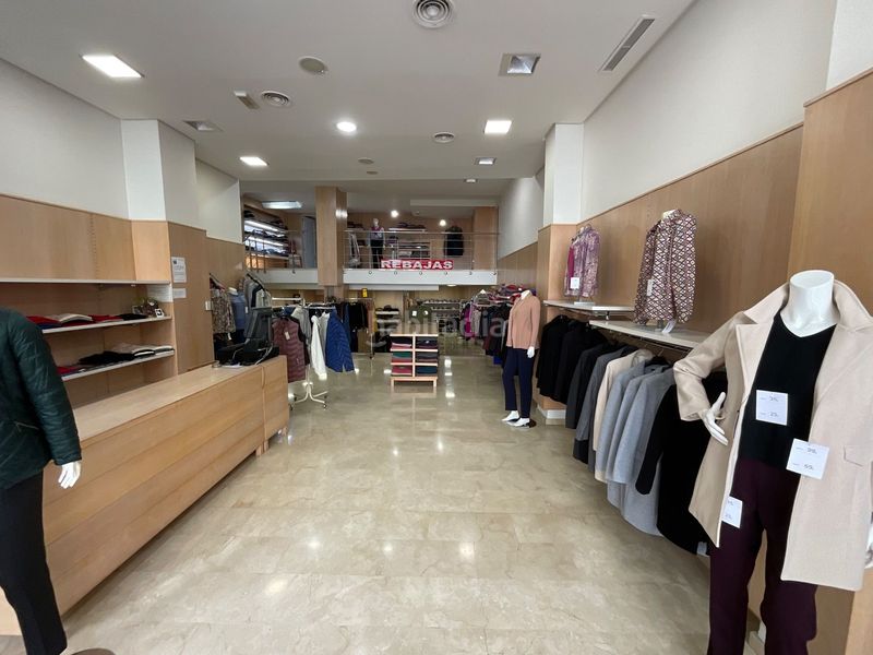 Foto 191dfde3-b9bd-4f93-afdf-720d9c3aa489. Local comercial a Centro Antequera