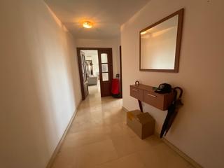 Pis a Zona de la Vega. Piso en venta en zona cruz blanca