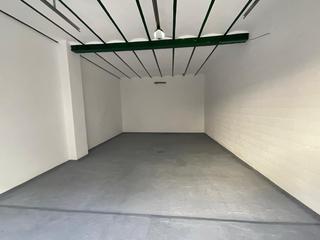 Aparcament cotxe a Centro. Plaza de aparcamiento en venta en zona centro
