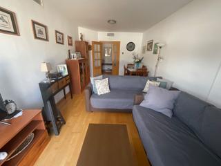 Pis a Zona de la Vega. Piso de 3 dormitorios, 2 baños, plaza de garaje , trastero y ter