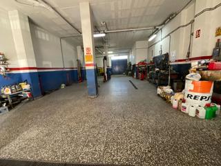 Local commercial à Fuentemora. Local comercial en zona avda de la legión