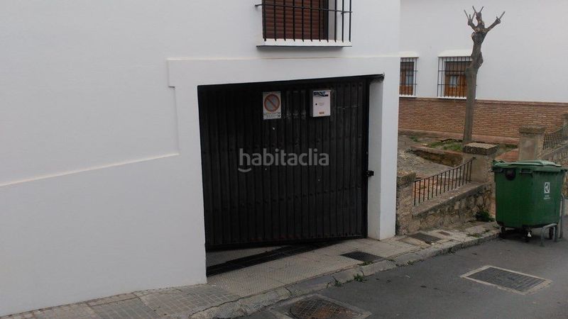 Foto f795920a-5dc5-4493-aeaa-1dd91f39a040. Aparcament cotxe a Casco Histórico Antequera