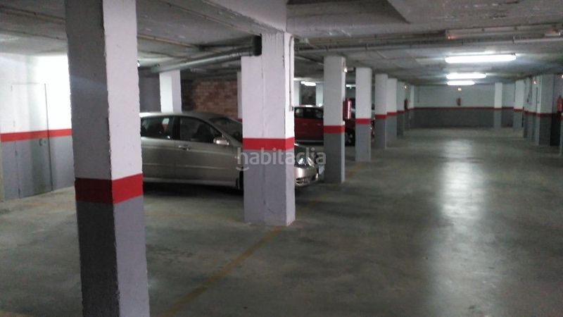 Foto fd5edc41-1633-481c-a62d-d1236ba9ef00. Aparcament cotxe a Casco Histórico Antequera