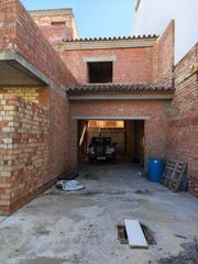 Haus in Cueva de Menga. Vivienda en construcción zona mercado